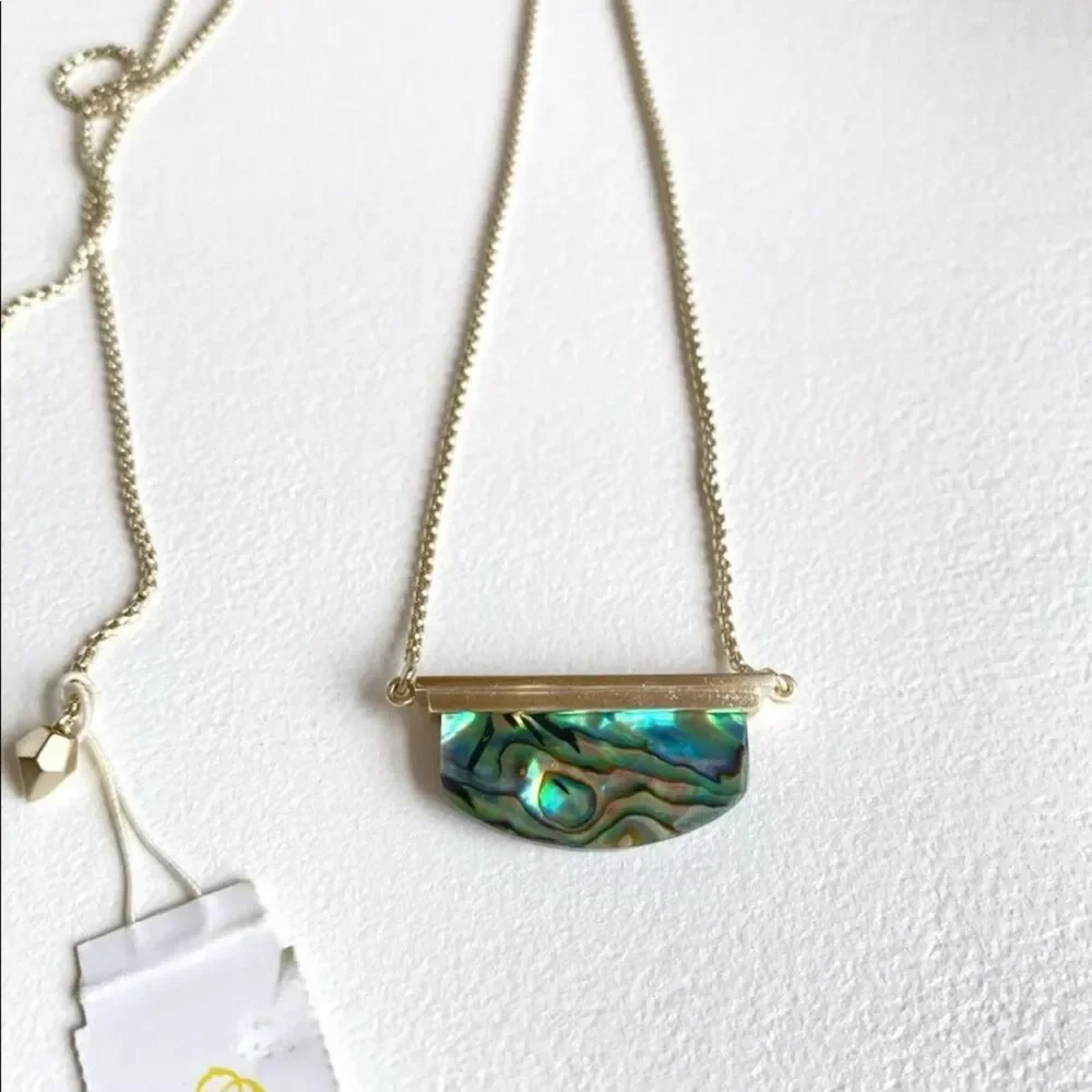 NWOT Kendra Scott Dean Necklace in Abalone Shell $ 65.00